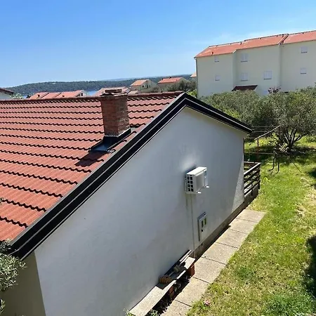 House Zlata بيت للعطل Banjol
